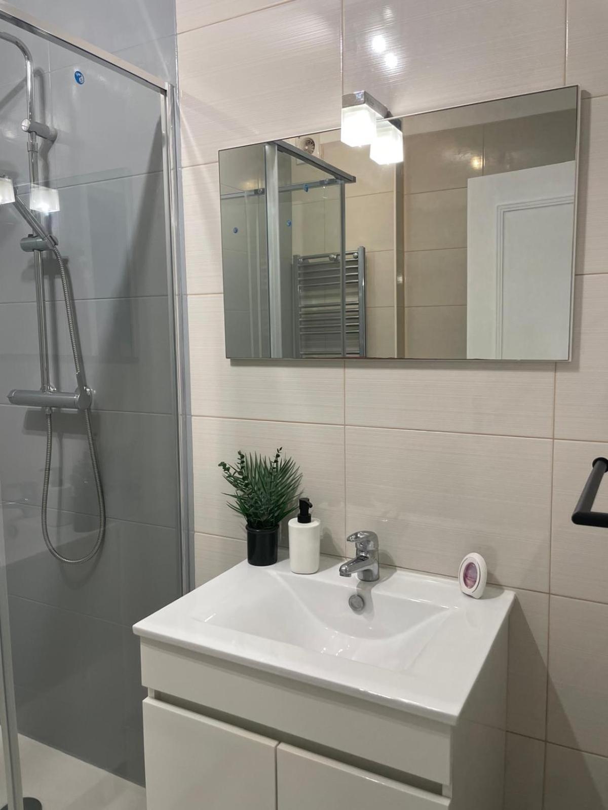 Apartamento Encantador A 100M Da Praia Carvoeiro  Eksteriør bilde